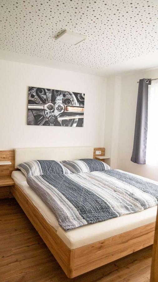 Apartment Am Alpakahof Hahn Grafenschlag Eksteriør bilde